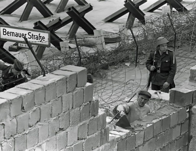 Screenshot 2026-08-13 at 14-36-25 BERLIN WALL ERECTED - ANNIVERSARY 13 Aug 1961.png